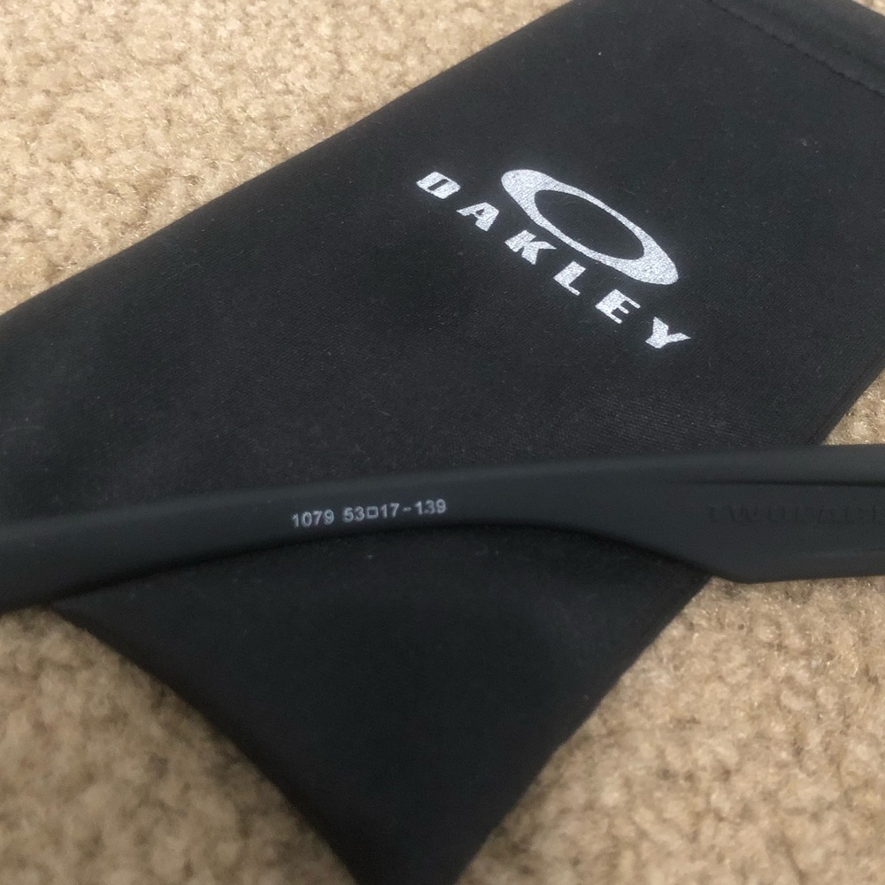 Oakley Two Face Reflective Blue Sunglasses - Picture 6 of 8